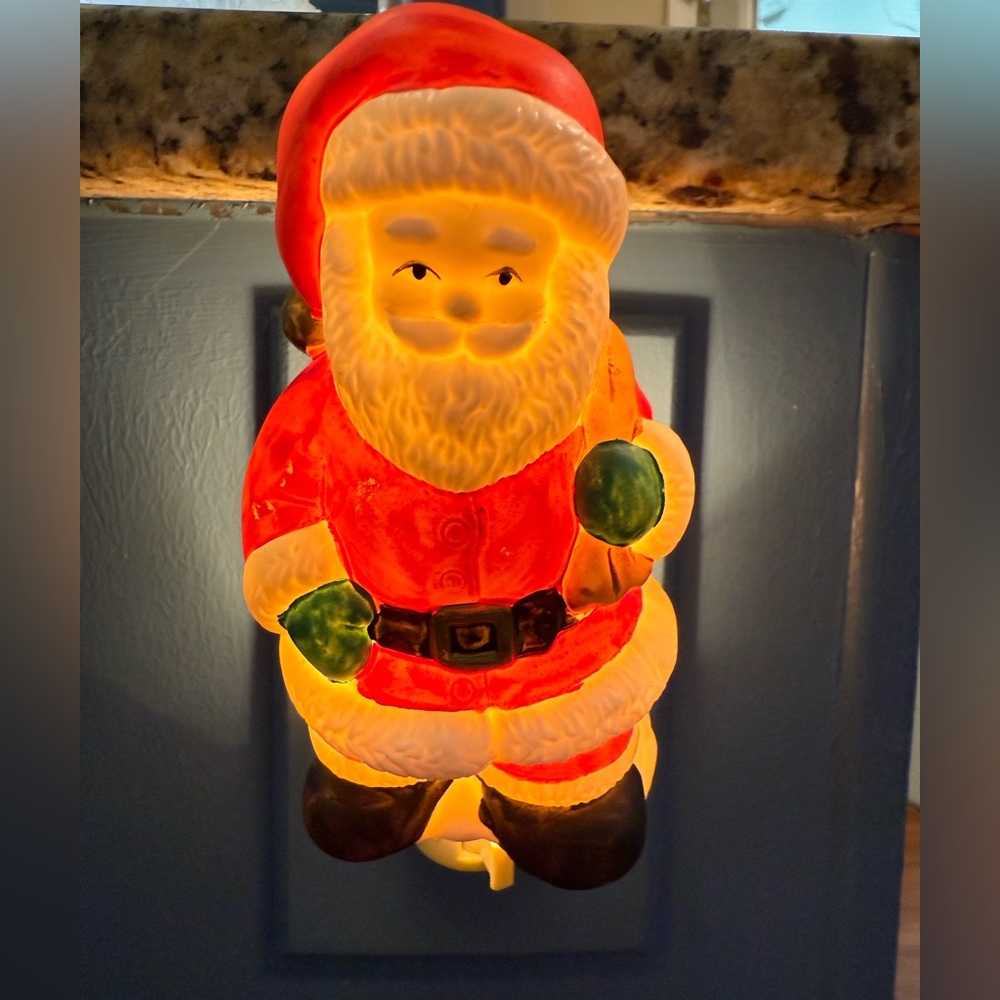 Vintage 1994 Christmas Santa Night Lights